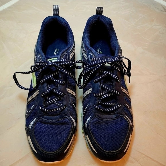 Skecher's Women's 10 Trail Running Shoes Sneakers Navy Grey Athletic Athleisure - Picture 2 of 11